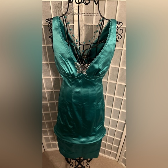 BEBE Slim Sexy V Neck Satin Midi Dress NWT - Picture 3 of 11